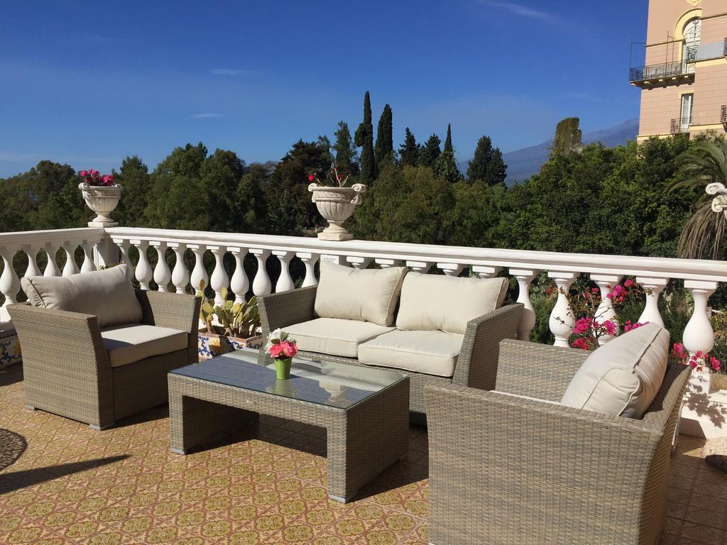 טאורמינה Hotel Villa Riis מראה חיצוני תמונה