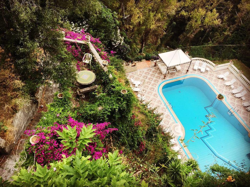 טאורמינה Hotel Villa Riis מראה חיצוני תמונה