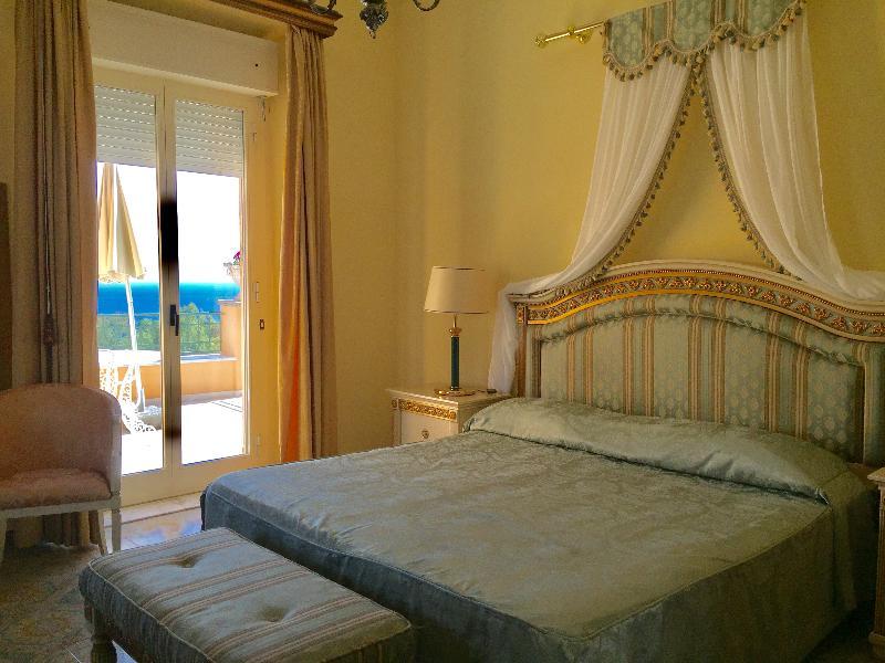 טאורמינה Hotel Villa Riis מראה חיצוני תמונה