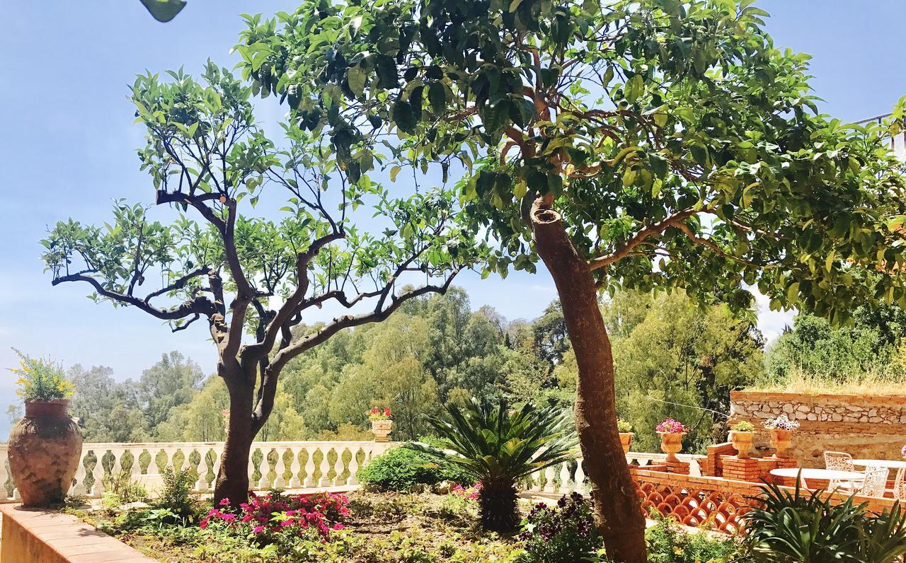 טאורמינה Hotel Villa Riis מראה חיצוני תמונה