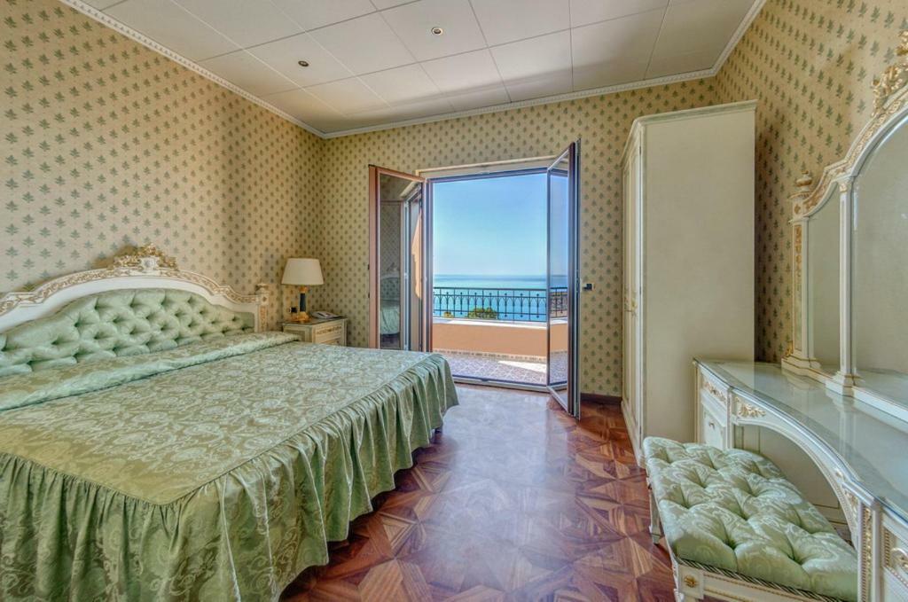 טאורמינה Hotel Villa Riis מראה חיצוני תמונה