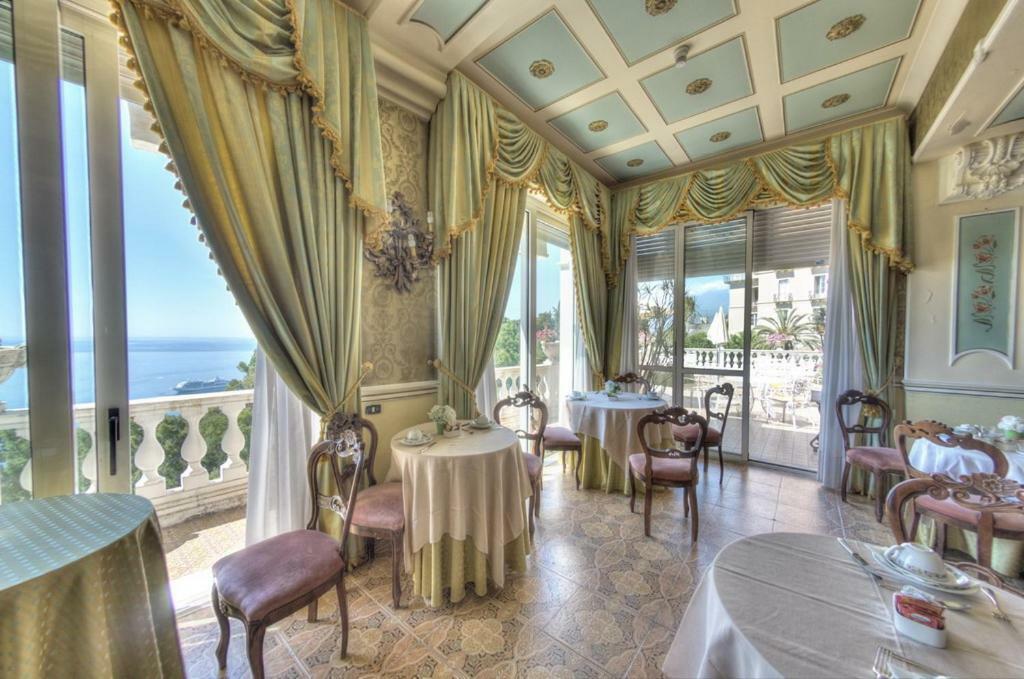 טאורמינה Hotel Villa Riis מראה חיצוני תמונה