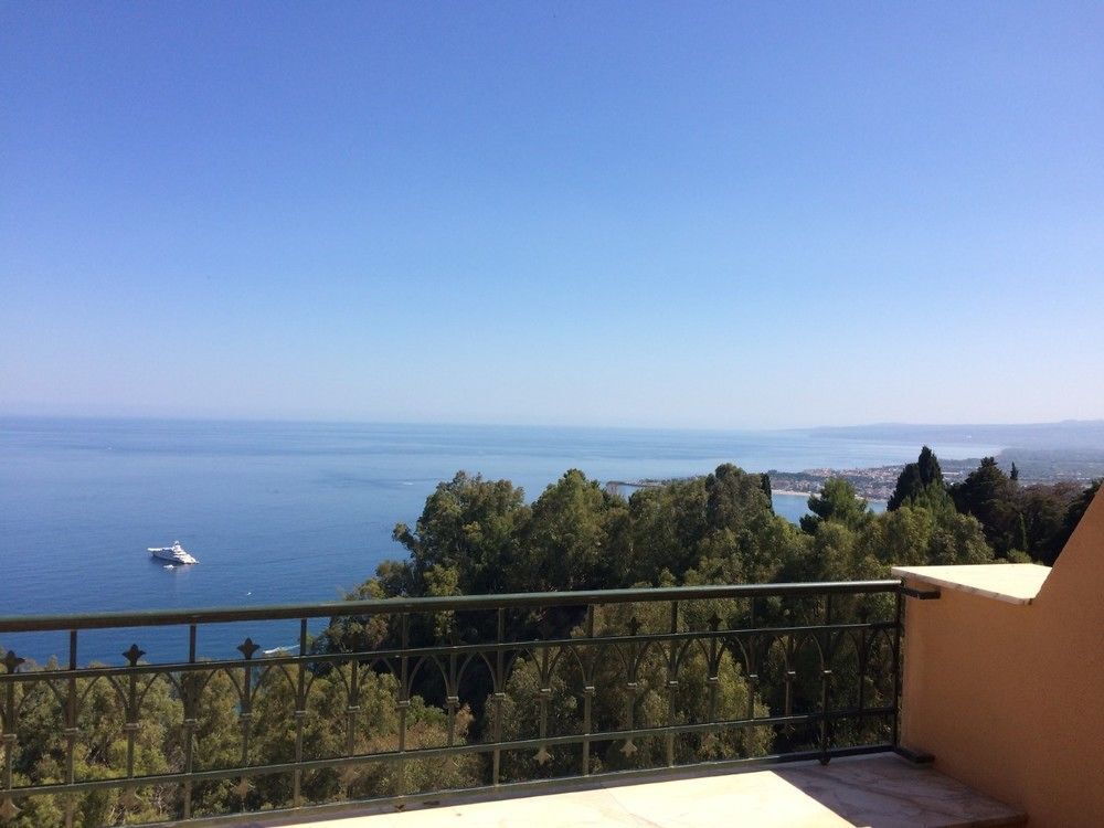 טאורמינה Hotel Villa Riis מראה חיצוני תמונה
